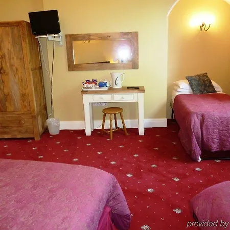 호텔 Knavesmire Manor And Leisure 2*